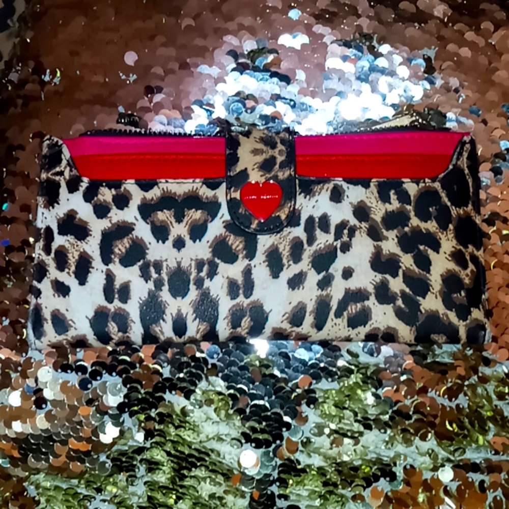 Betsy Johnson wallet